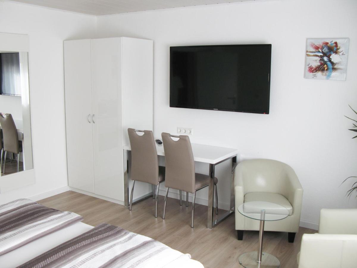 Murgtal Motel Ращат Екстериор снимка